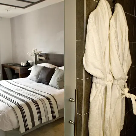 Western Des Francs Hotel