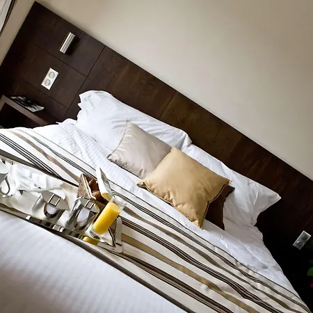 Western Des Francs Hotel