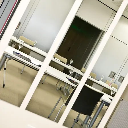 Western Des Francs Hotel 4*