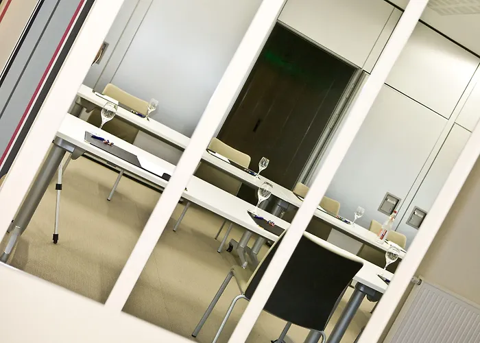 Western Des Francs Hotel 4*