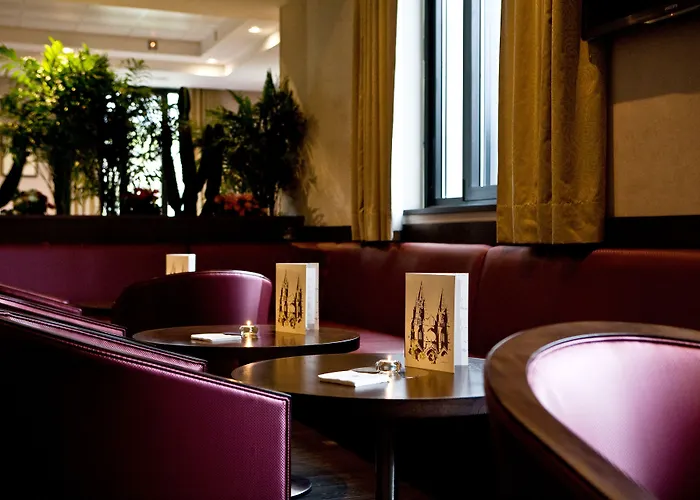 Western Des Francs Hotel 4*