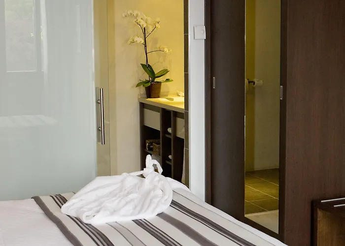 Western Des Francs Hotel